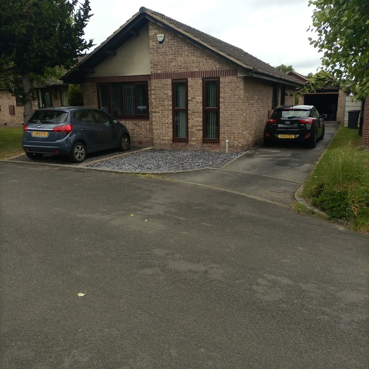 2 bed bungalow for sale in 12 Chadbourne Close, Armthorpe, Doncaster