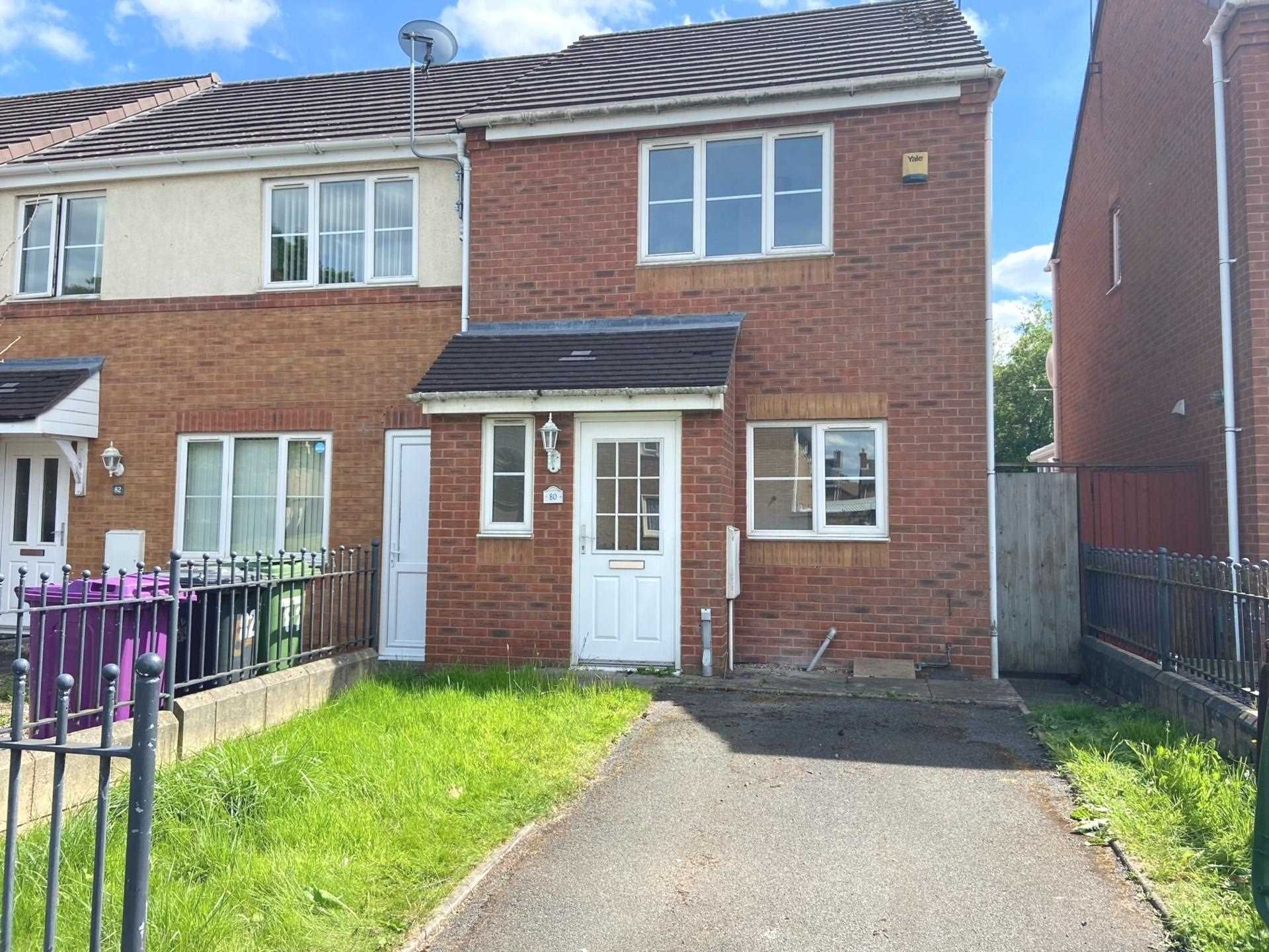 2 bed semidetached house to rent in Essington Way, Wolverhampton WV1
