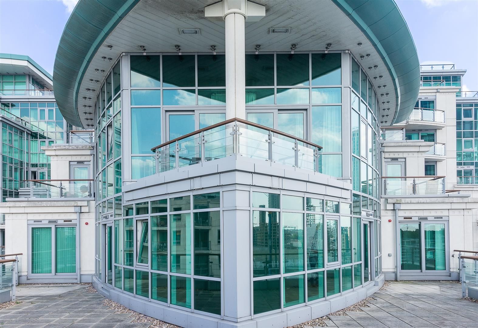 3 bed flat for sale in Kestrel House, St Wharf SW8 Zoopla