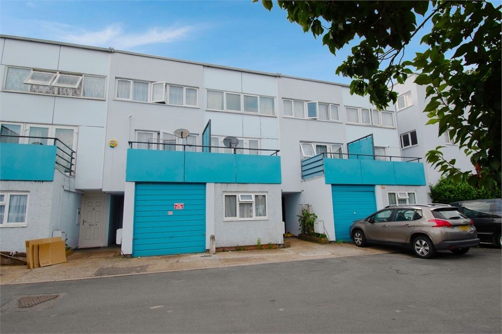 Kent Close Mitcham Surrey CR4  