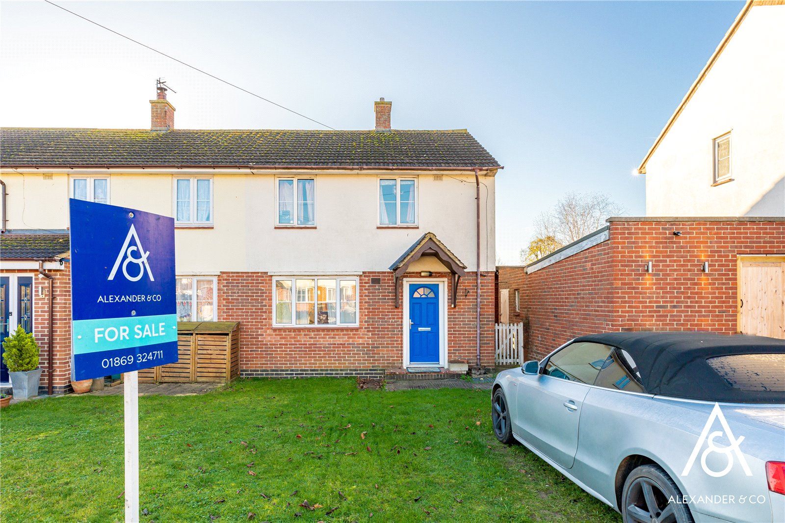 2 bed semidetached house for sale in Oak Lane, Ambrosden, Oxfordshire