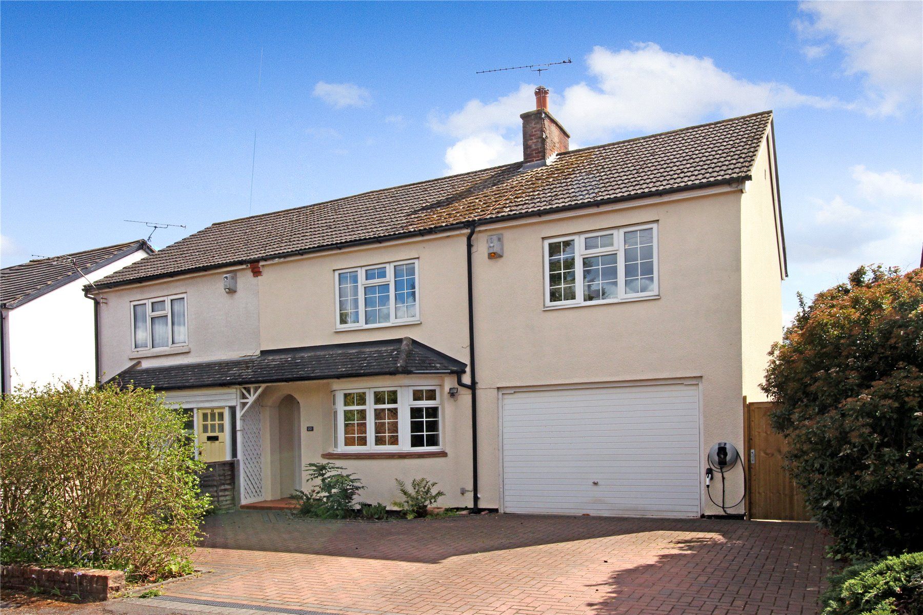 4 bed semidetached house for sale in Stockers Lane, Woking GU22 Zoopla