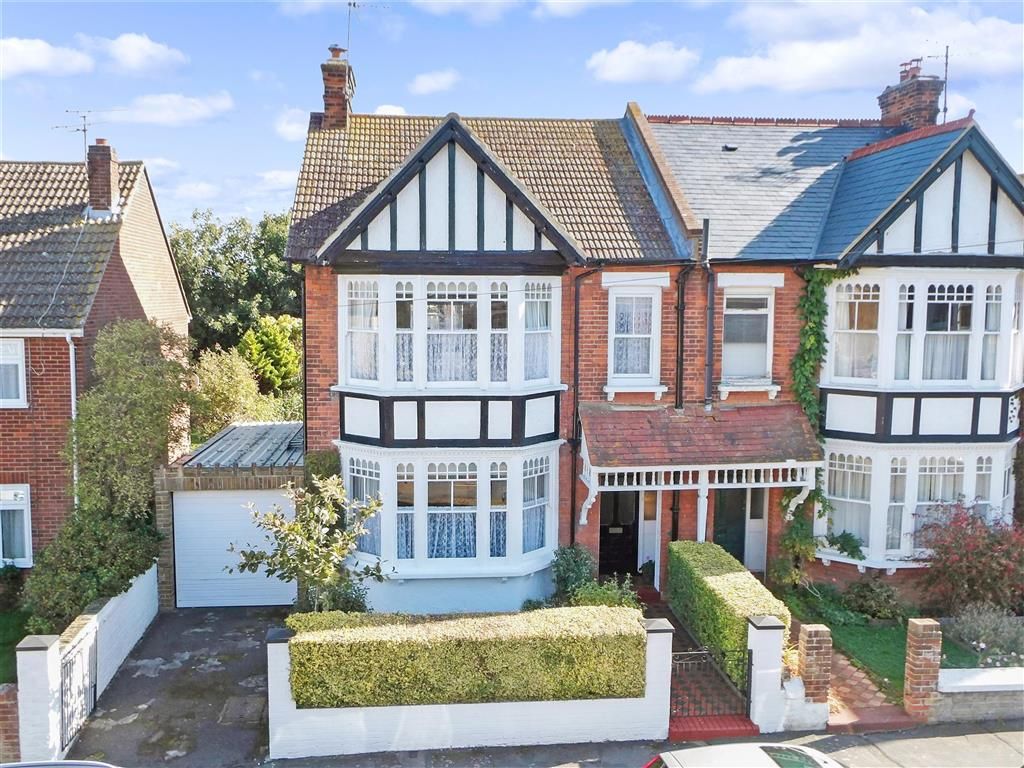 3 bed semidetached house for sale in Swinburne Avenue, Broadstairs