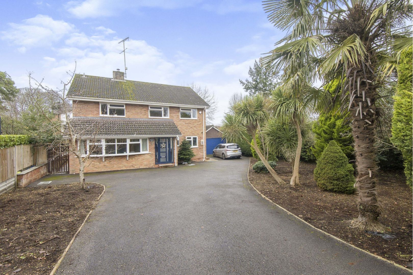 4 bed detached house for sale in Waterworks Road, Otterbourne