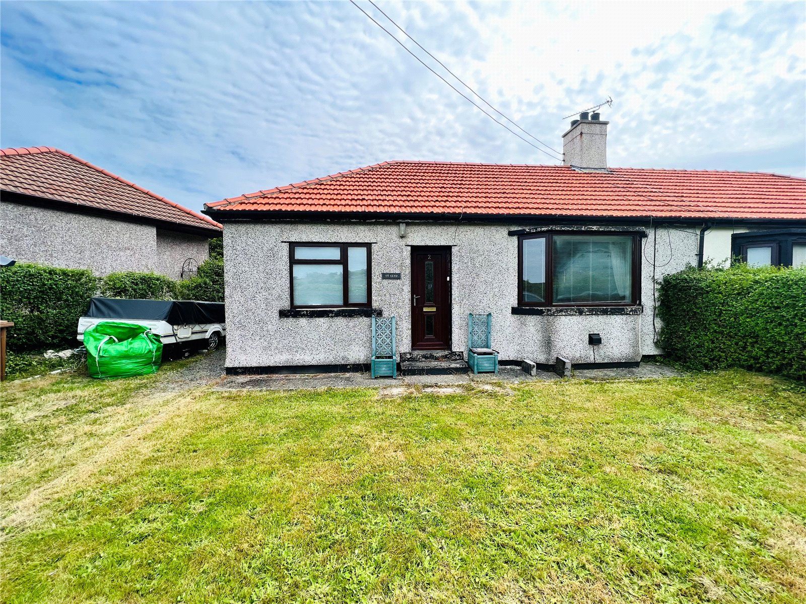 2 bed bungalow for sale in Bryn Gwenith, Trefor, Caernarfon LL54 Zoopla