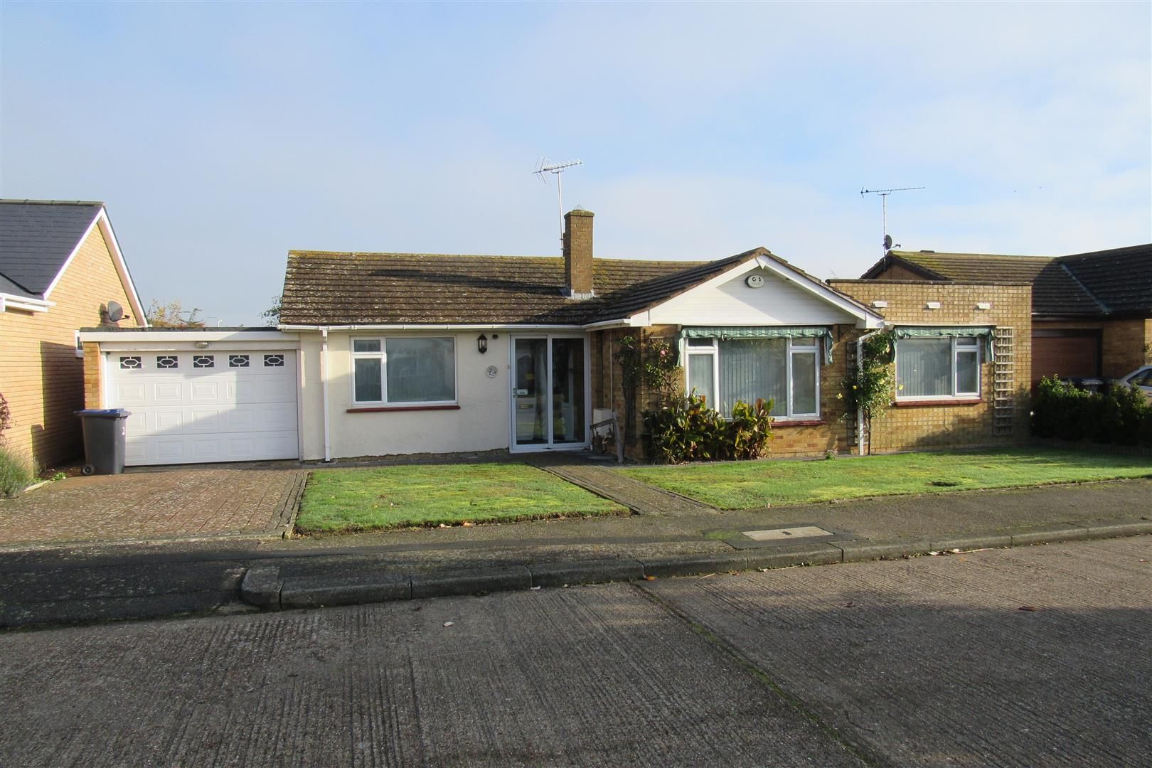 2 bed detached bungalow for sale in Fairacres Close, Herne Bay CT6 Zoopla