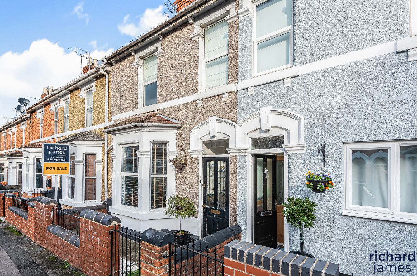 3 bed terraced house for sale in Kent Road, Old Town, Swindon SN1 Zoopla