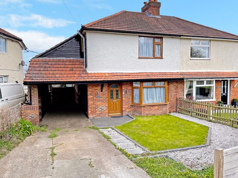 3 bed semidetached house for sale in Hatters Lane, High HP13