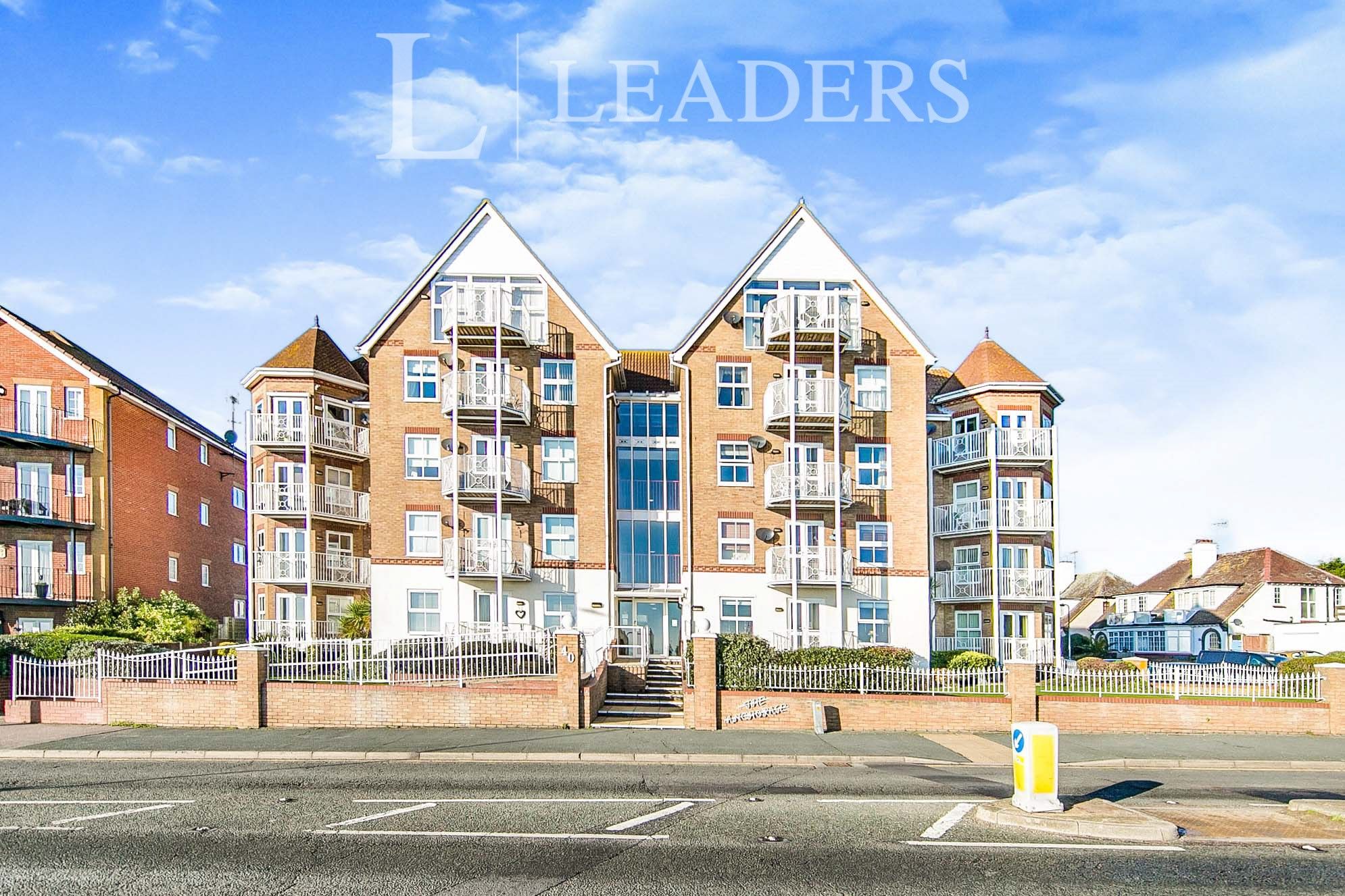 2 bed flat to rent in Marine Parade West, ClactonOnSea CO15 Zoopla