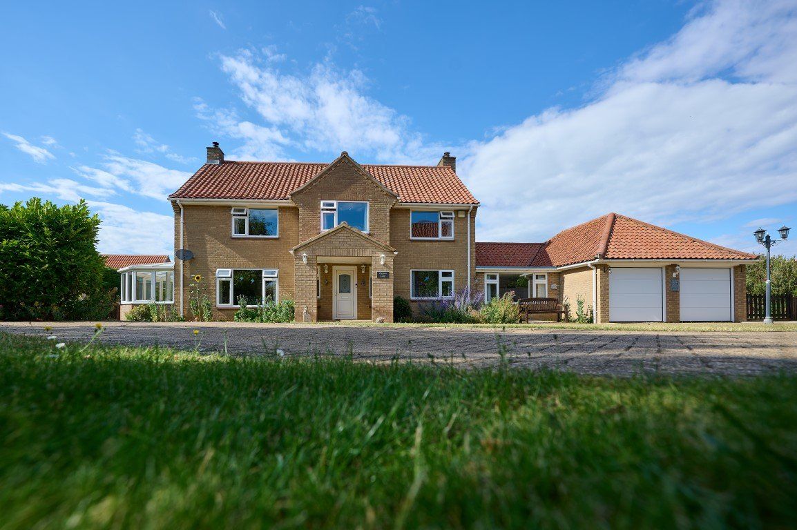 5 bed detached house for sale in Ploughmans Piece, Thornham, Hunstanton