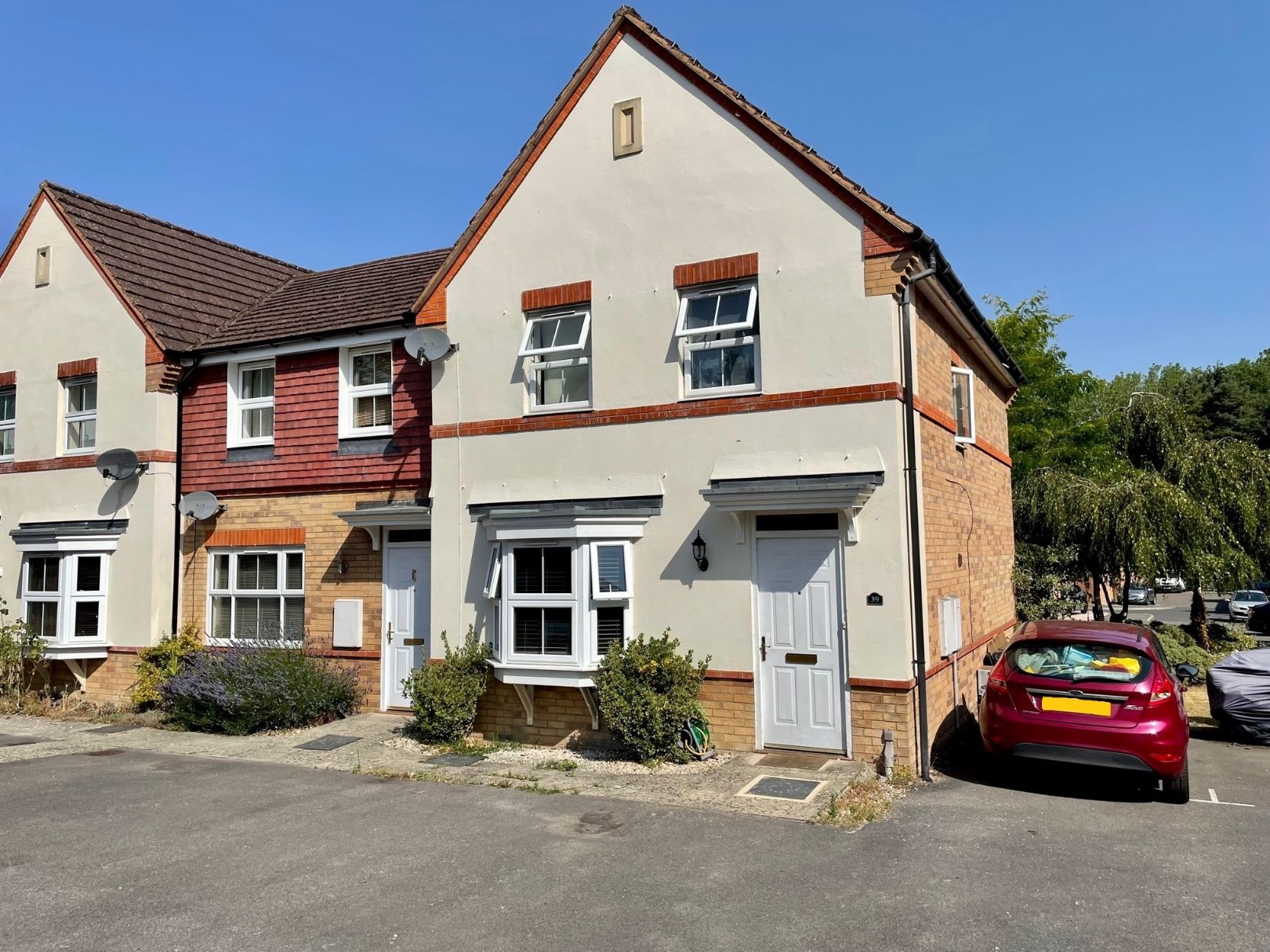 3 bed end terrace house for sale in Mandarin Drive, Newbury RG14 Zoopla