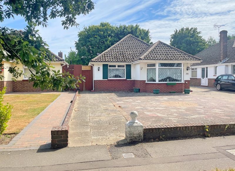 2 bed detached bungalow for sale in Goring Way, Ferring, Worthing BN12