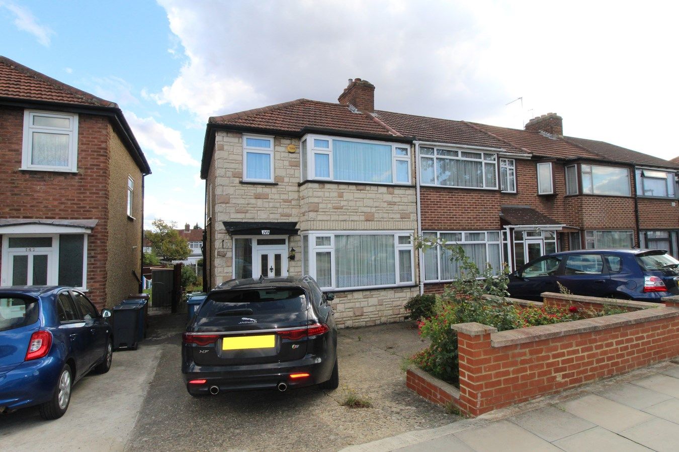 3 bed end terrace house for sale in Mollison Way, Edgware HA8 Zoopla