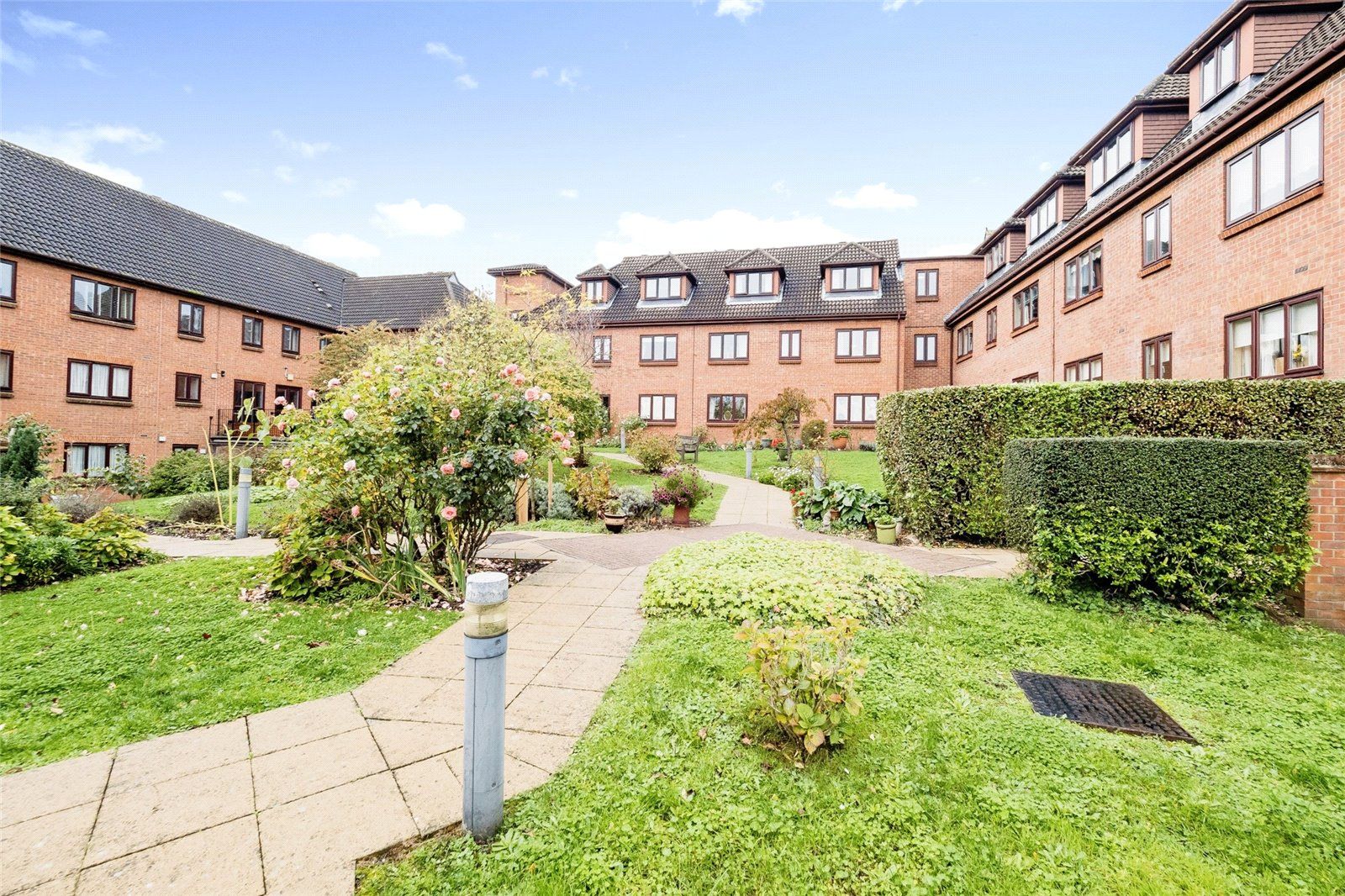 1 bed flat for sale in Regency Lodge, Albert Road, Buckhurst Hill IG9