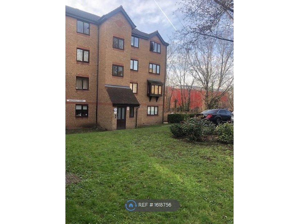 1 bed flat to rent in Bradfield Court, Purfleet RM19 Zoopla