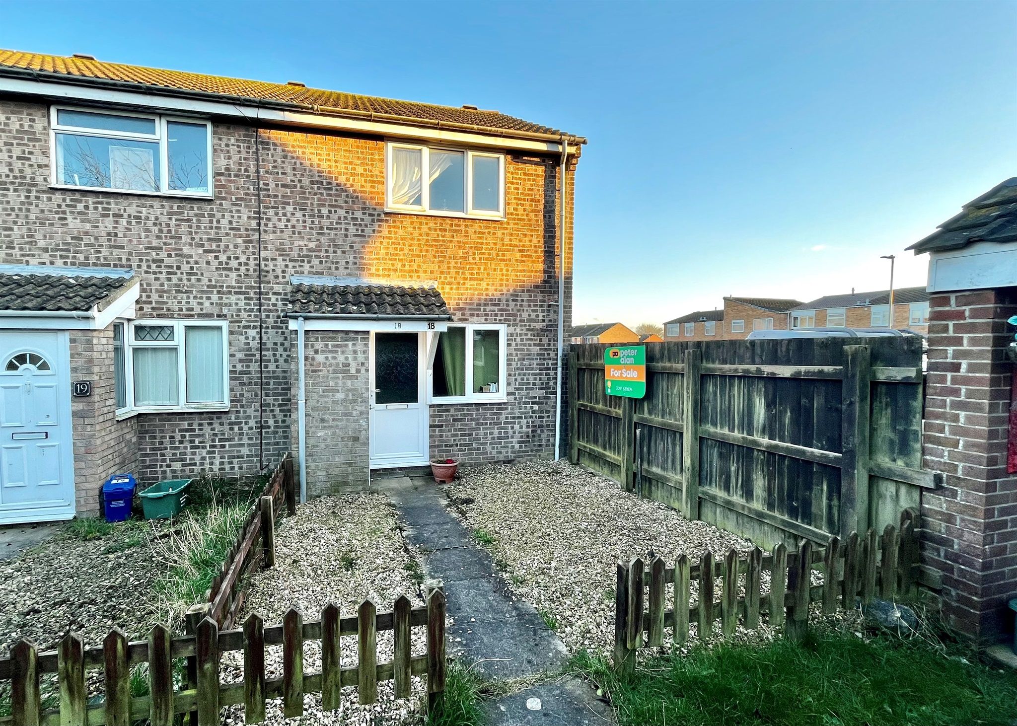 2 bed end terrace house for sale in Laburnam Way, Bulwark, Chepstow