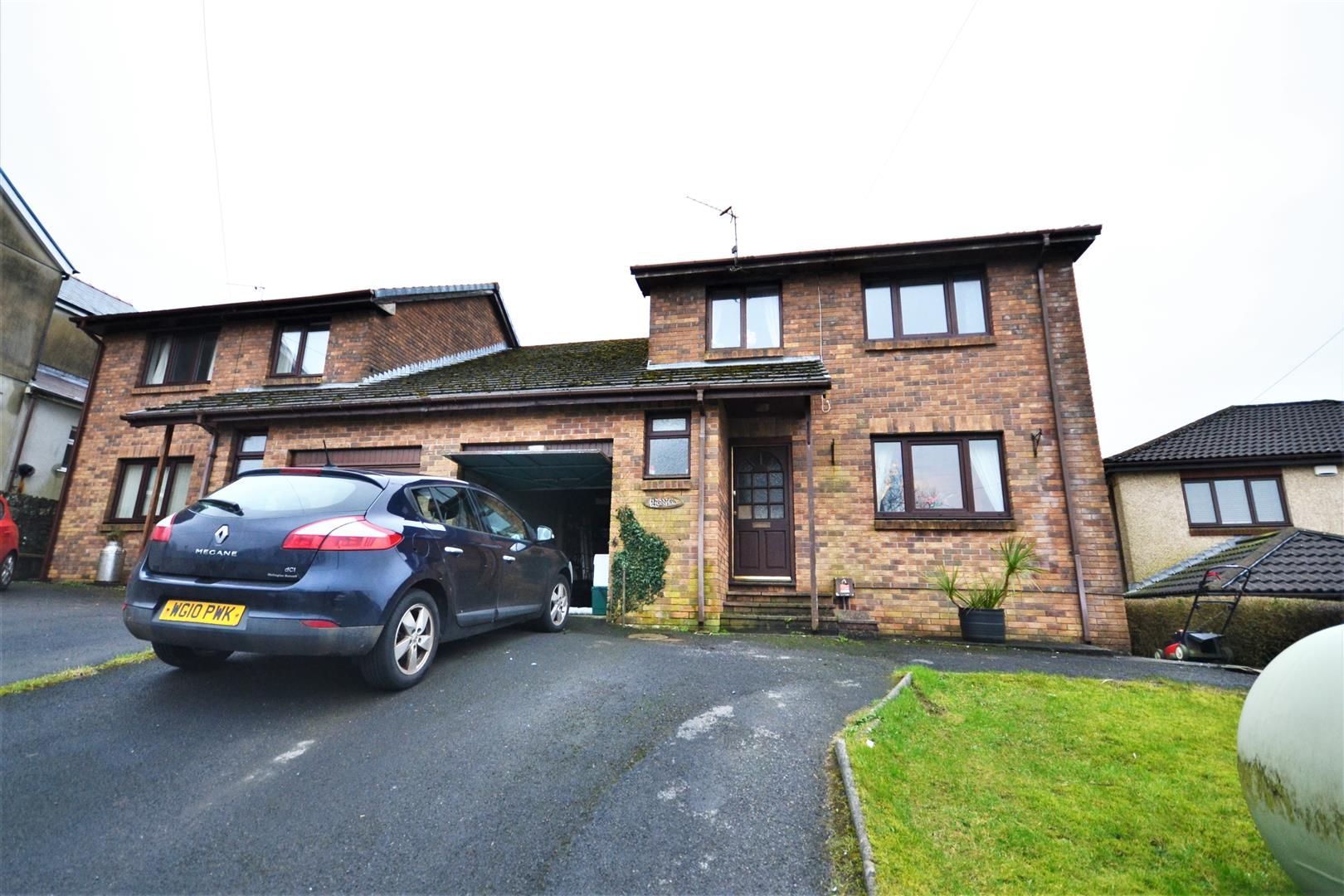 4 bed semidetached house for sale in Heddfan Llannon Road, Pontyberem