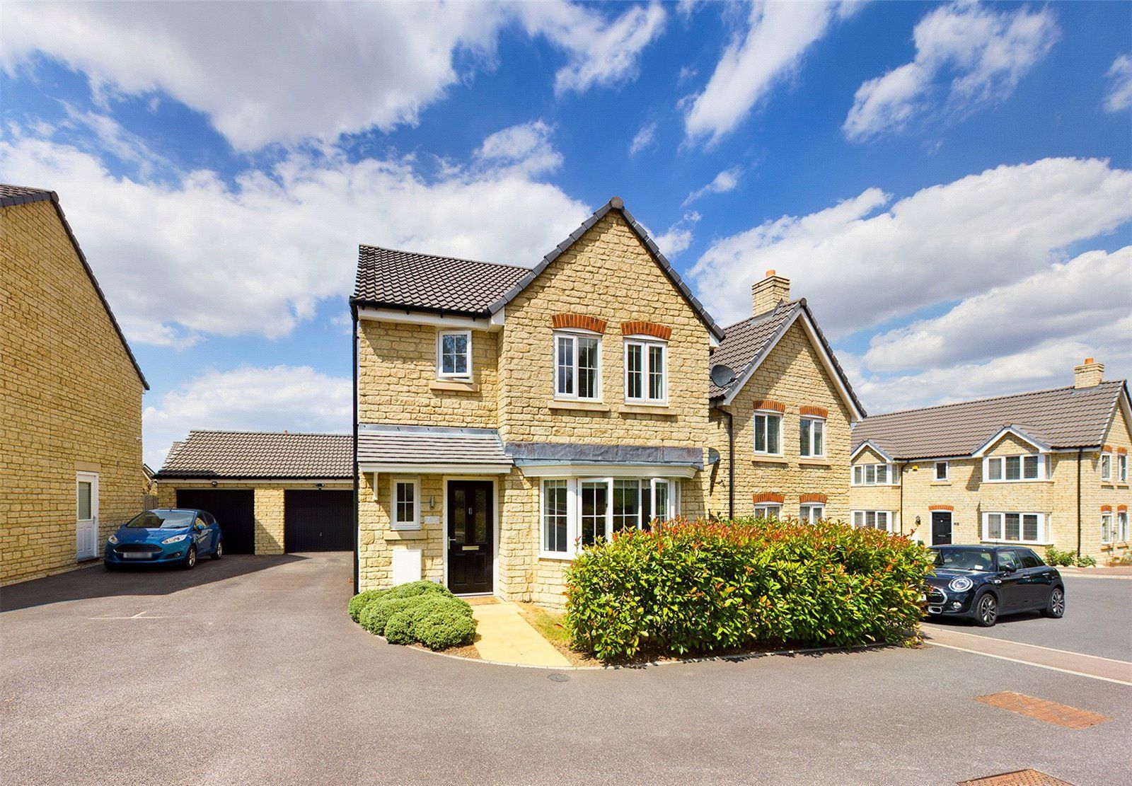 3 bed detached house for sale in Handley Place, Brockworth, Gloucester