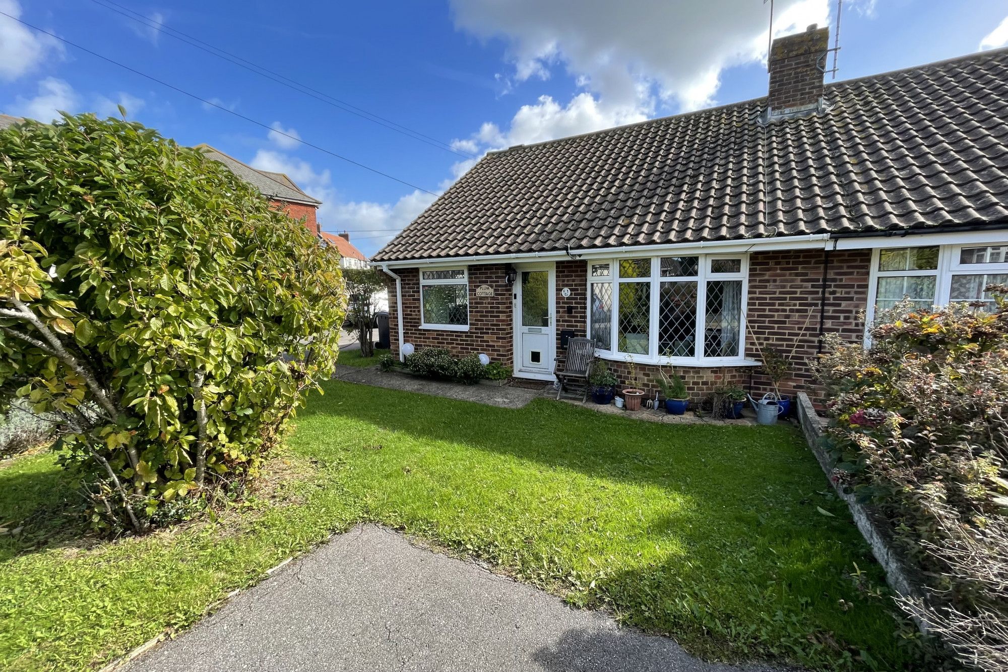 2 bed bungalow for sale in Victoria Close, Polegate, East Sussex BN26