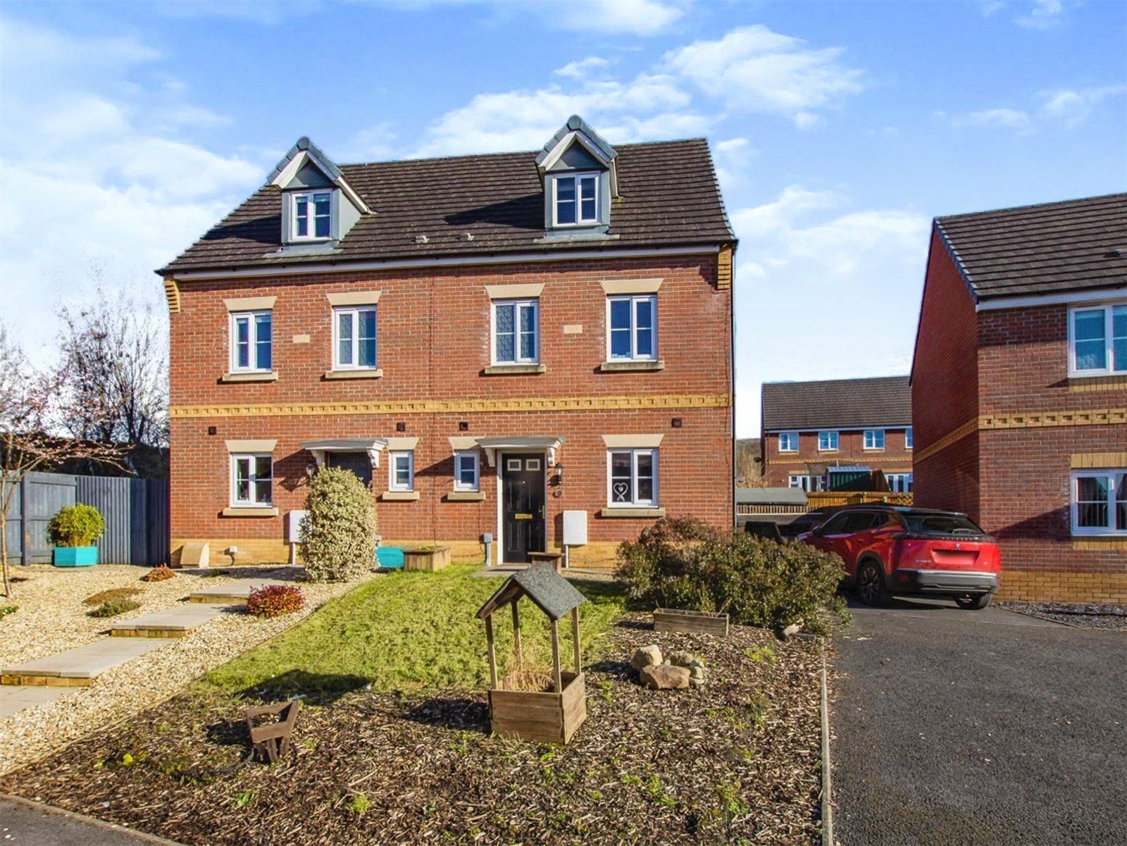 4 bed semidetached house for sale in Ffordd Y Glowyr, Ammanford