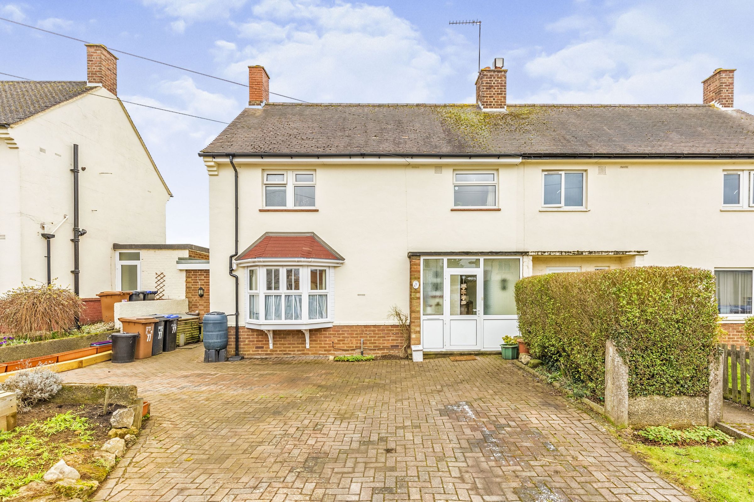 3 bed semidetached house for sale in Friars Avenue, Northampton NN4 Zoopla