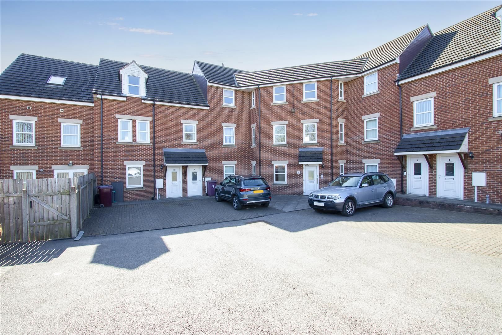 2 bed flat for sale in Hardwick House, Heath Road, Holmewood S42 Zoopla