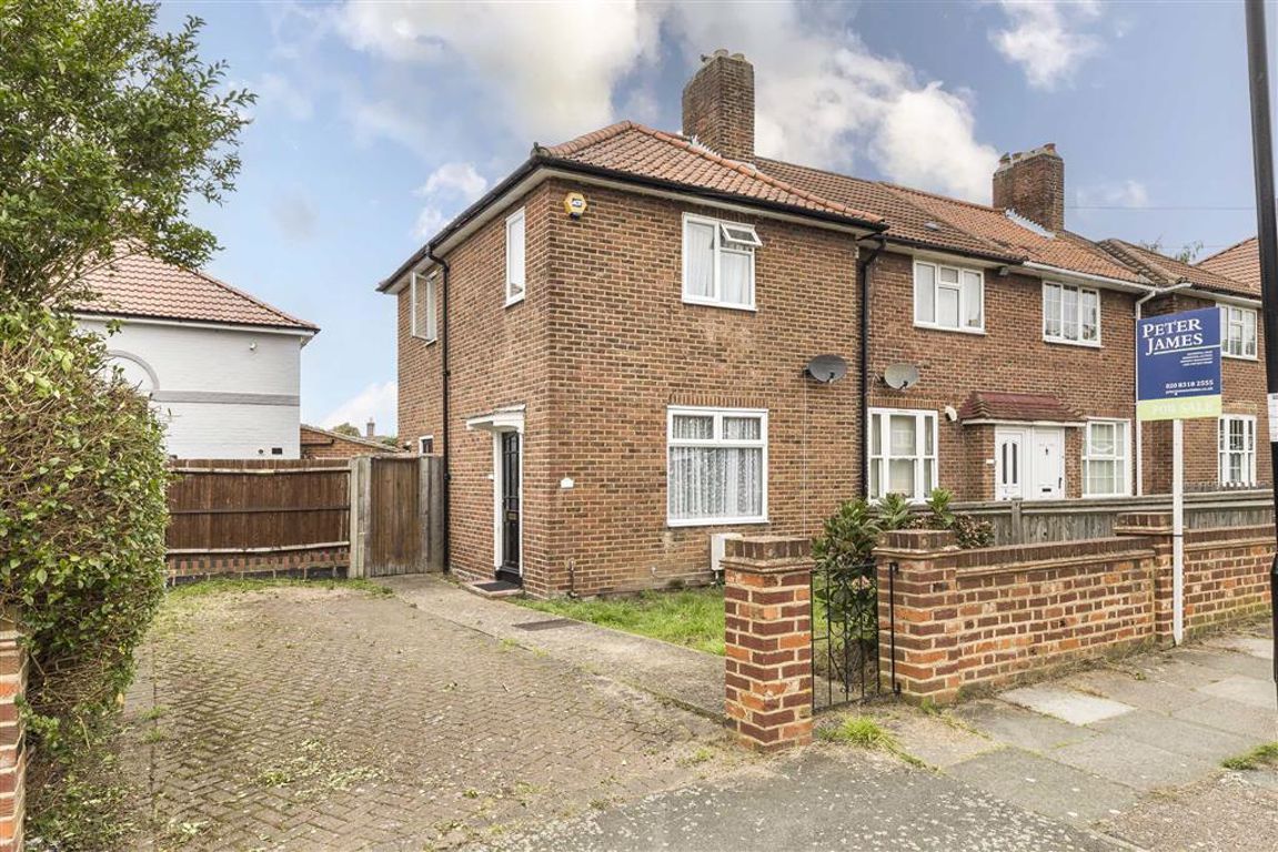 2 bed property for sale in Elmscott Road, Downham, Bromley BR1 Zoopla