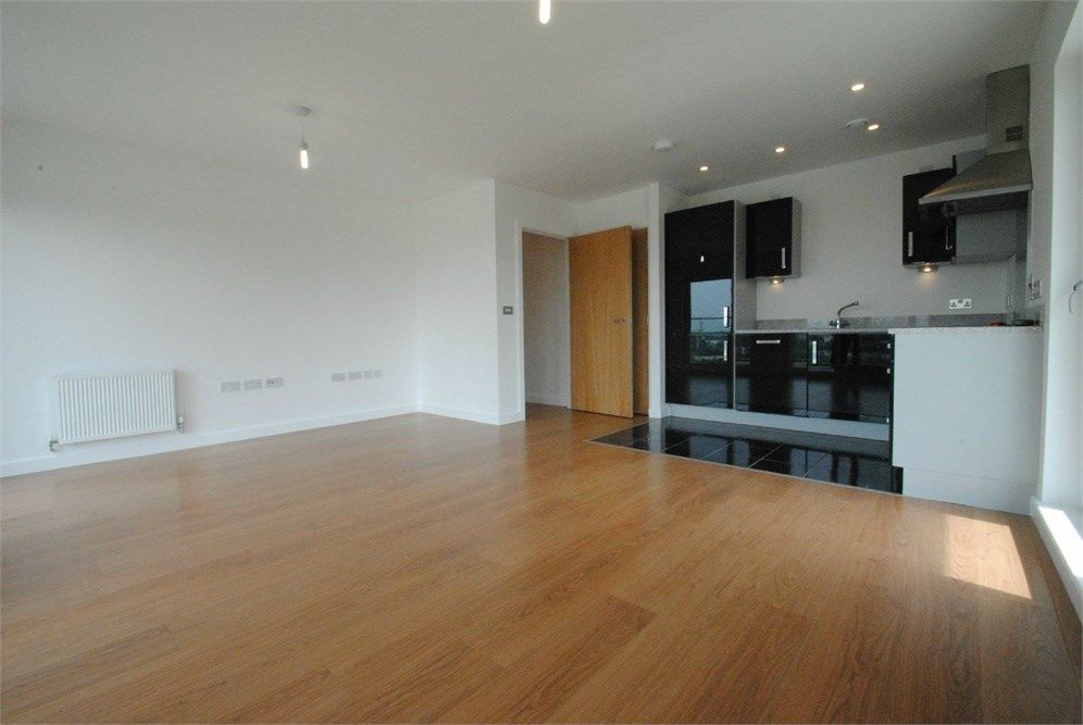 1 bed flat to rent in 25 Barge Walk, North Greenwich, London SE10 Zoopla