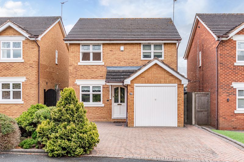 3 bed detached house for sale in Andressy Mews, Lea Park, Bromsgrove