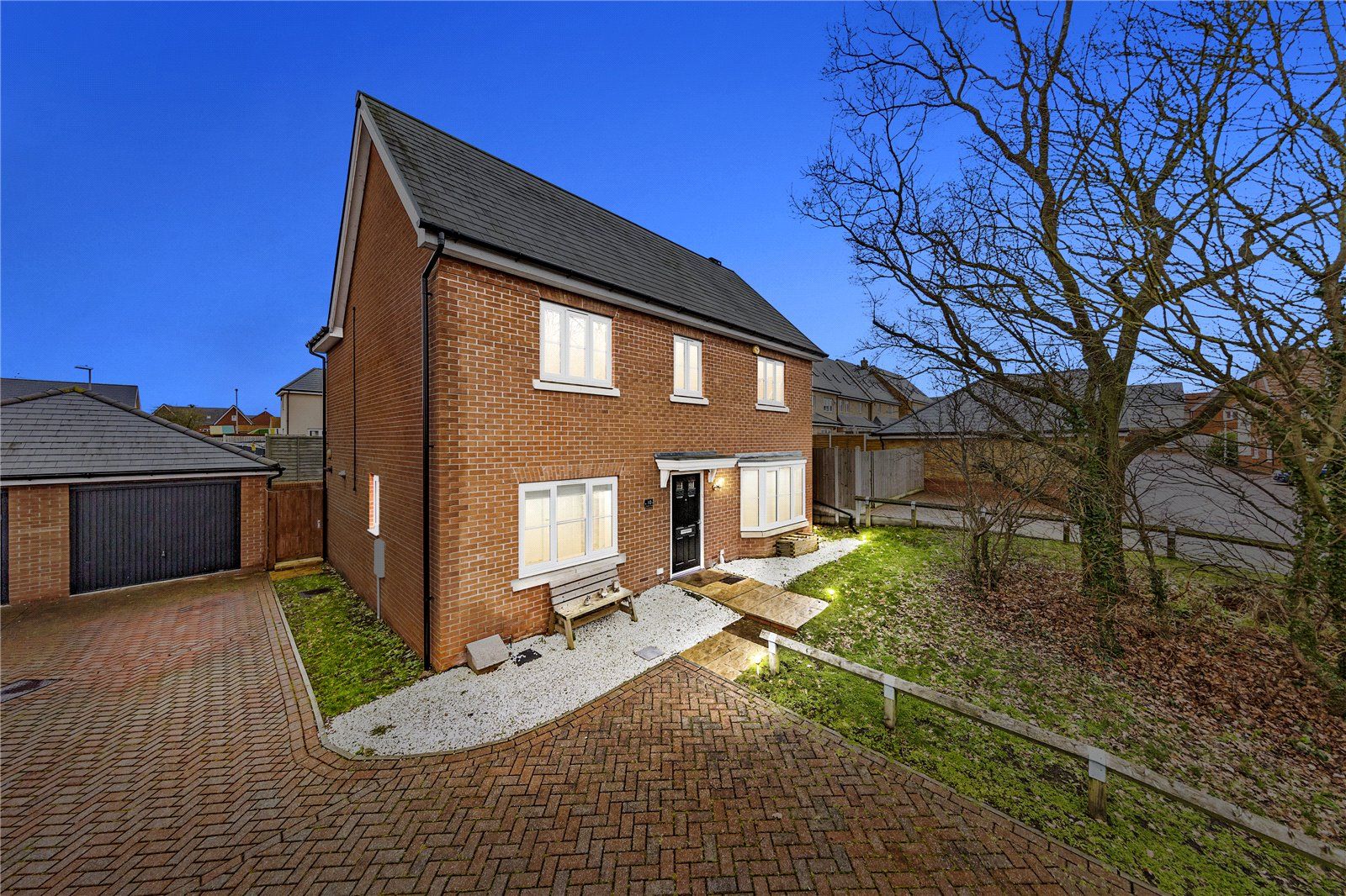 Reeds Close, Dunton Fields, Laindon SS15  