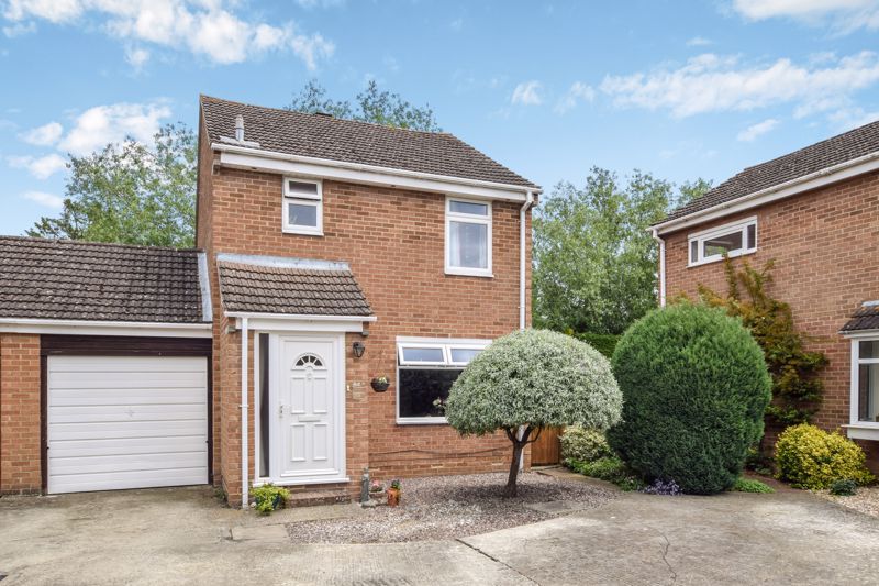 3 bed detached house for sale in Chorefields, Kidlington OX5 Zoopla