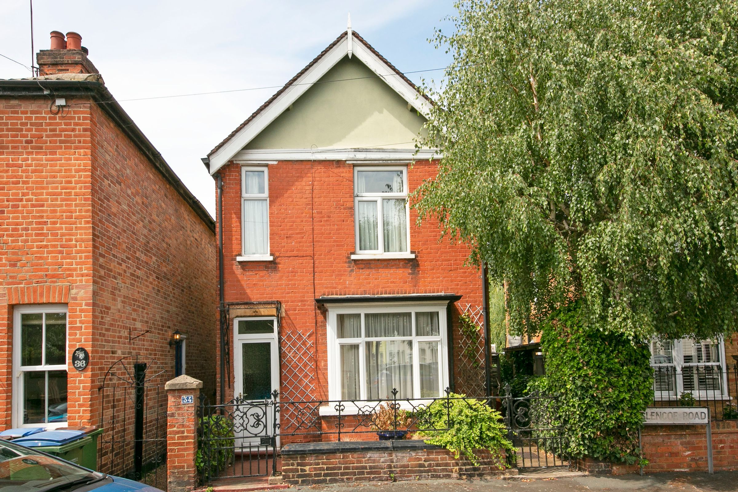 3 bed detached house for sale in Glencoe Road, Weybridge KT13 Zoopla