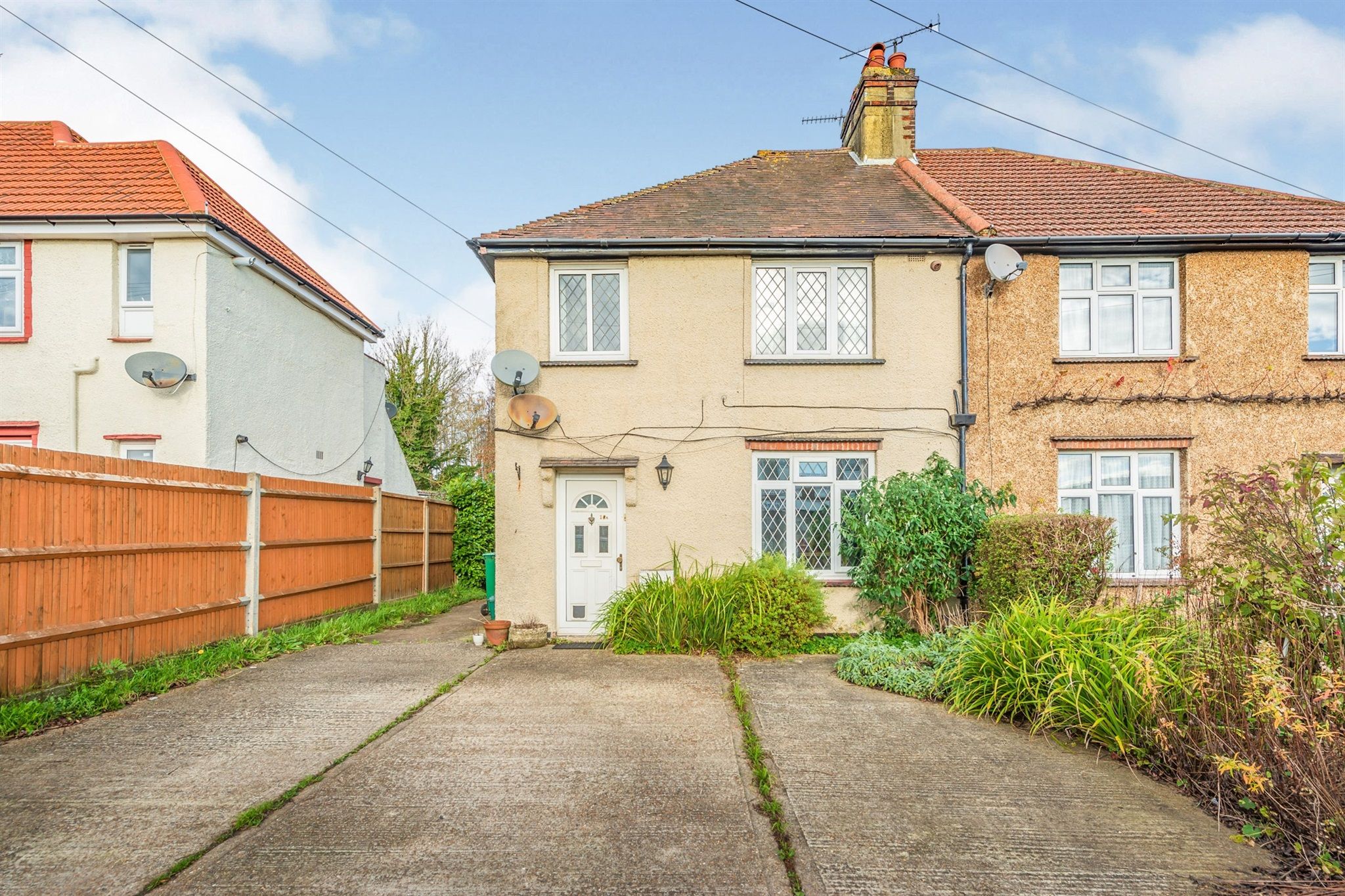 Holmethorpe Avenue, Redhill RH1  