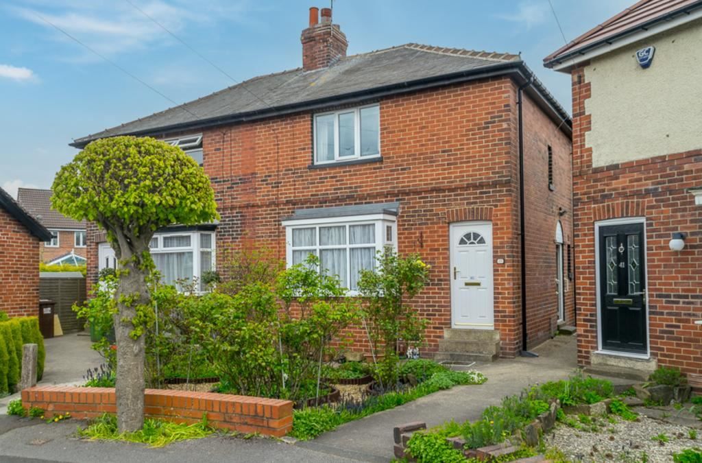 3 bed semidetached house for sale in Homefield Avenue, Morley, Leeds