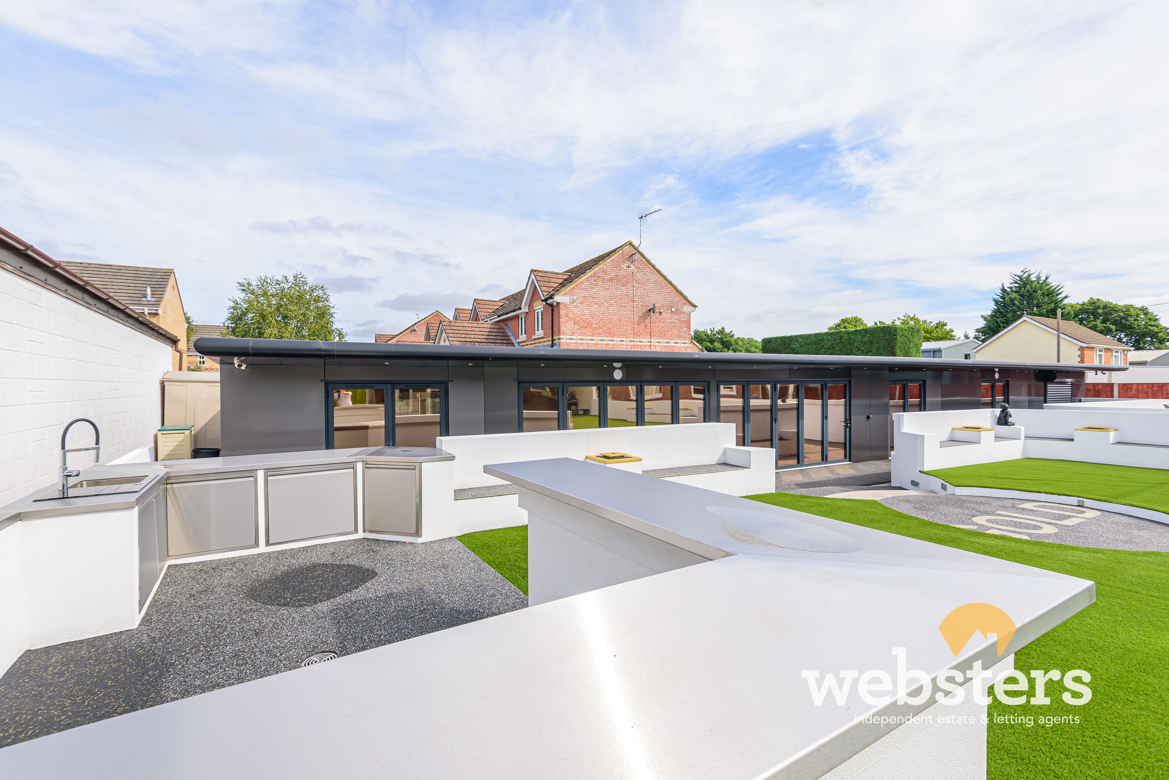 7 bed detached house for sale in Fakenham Road, Taverham, Norwich NR8