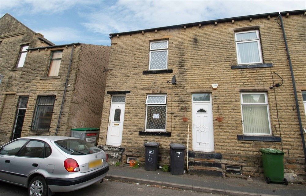 2 bed end terrace house for sale in Commercial Street, Ravensthorpe