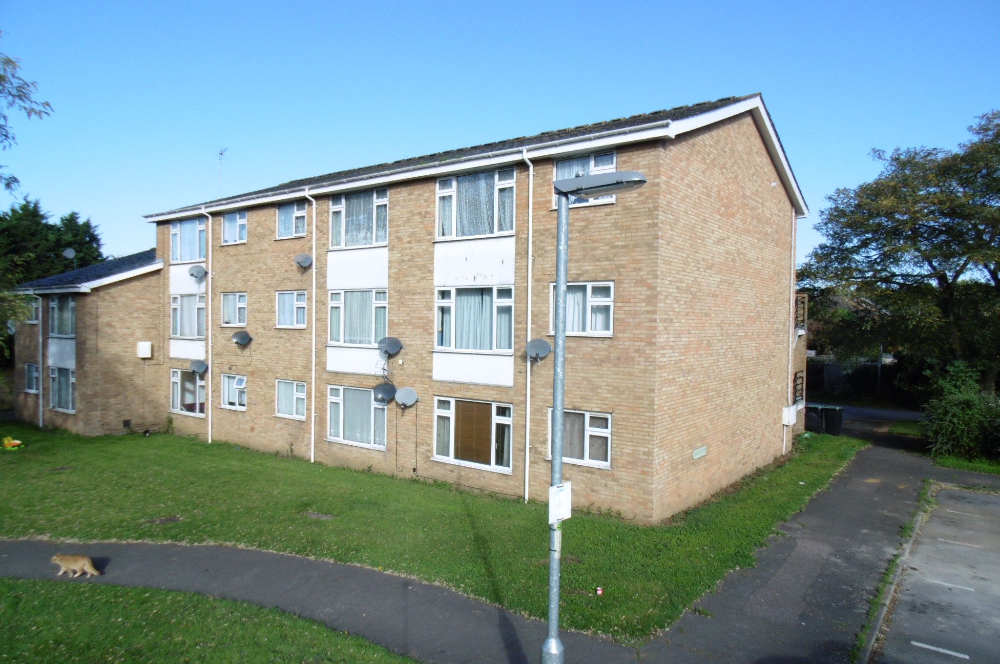2 bed flat for sale in Sandford Rise, Sandy SG19 Zoopla