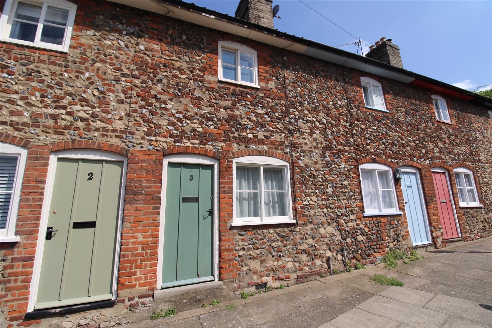 The Vinefields, Bury St. Edmunds IP33  