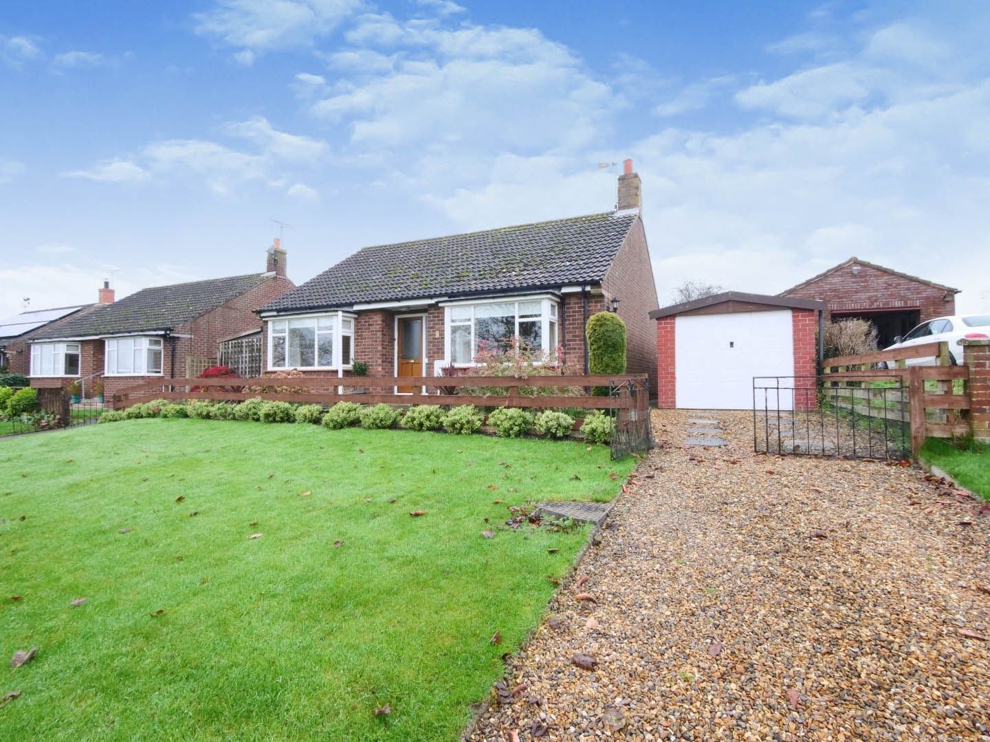 2 bed bungalow for sale in Harton, York, North Yorkshire YO60 Zoopla