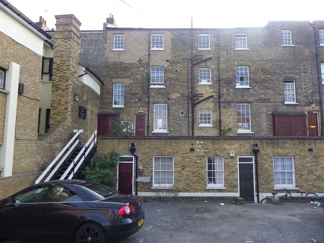 1 bed flat to rent in West Crescent Road, Gravesend DA12 Zoopla