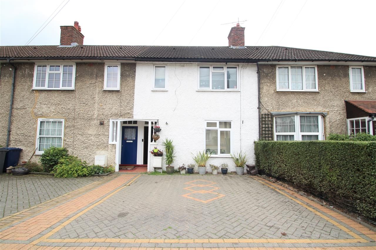 4 bed terraced house to rent in Mostyn Road, Burnt Oak, Edgware HA8