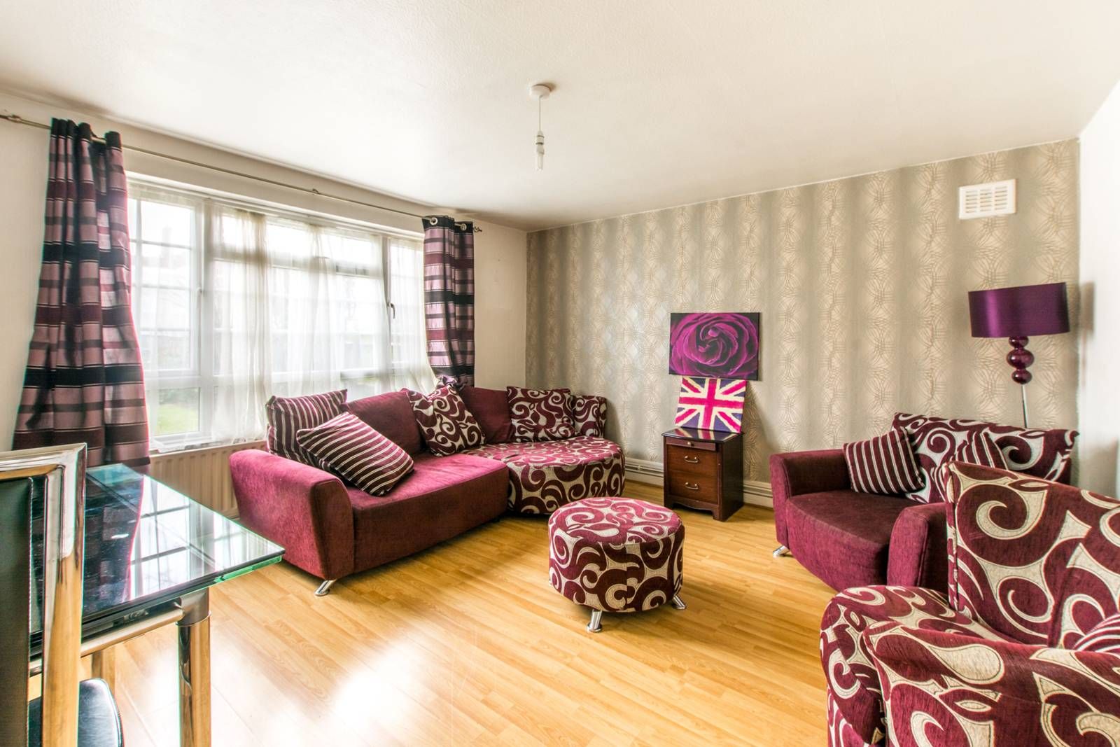 Etchingham Park Road, Finchley Central, London N3  