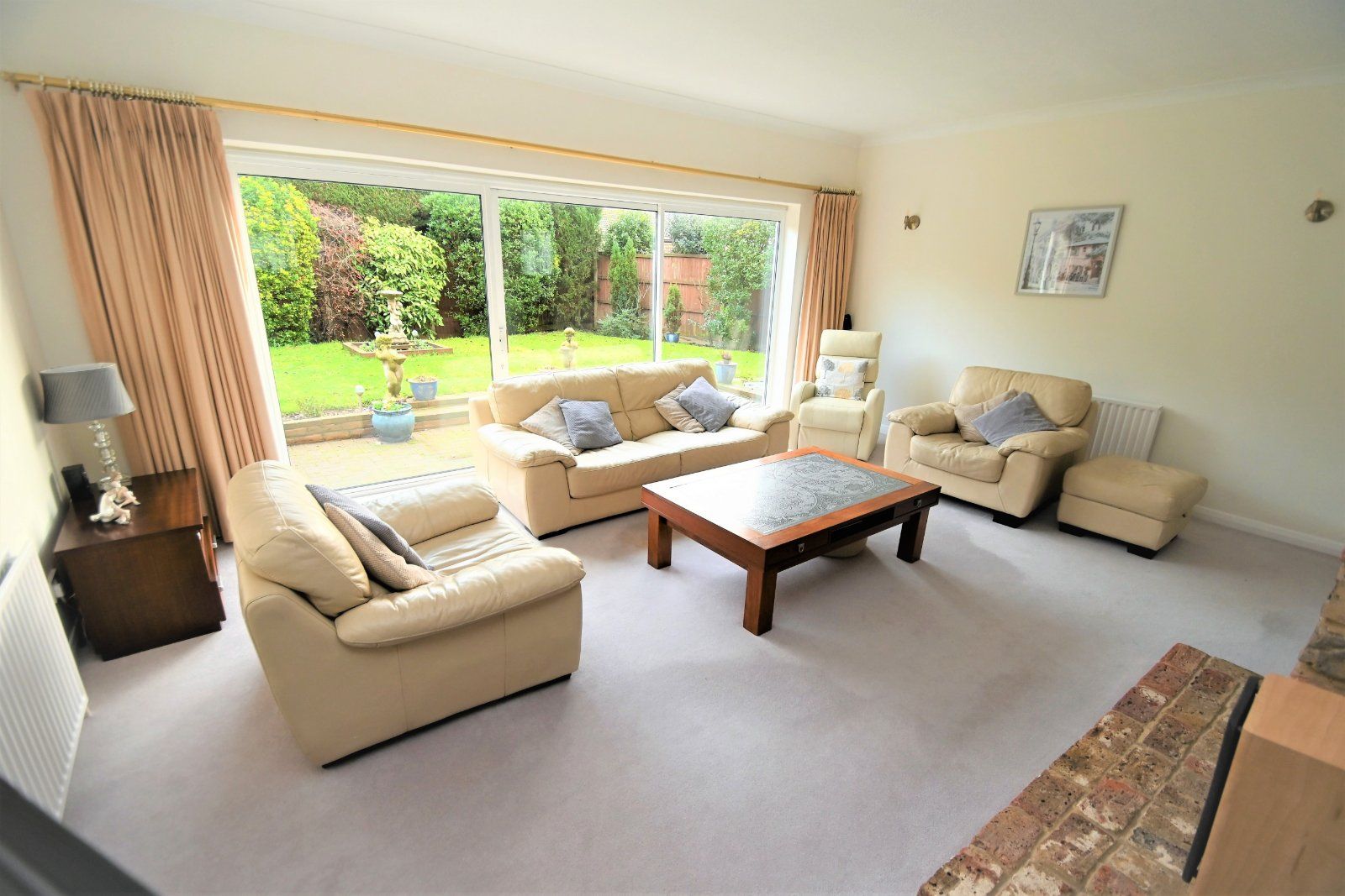 4 bed detached house for sale in Haynes Close, Langley, Berkshire SL3