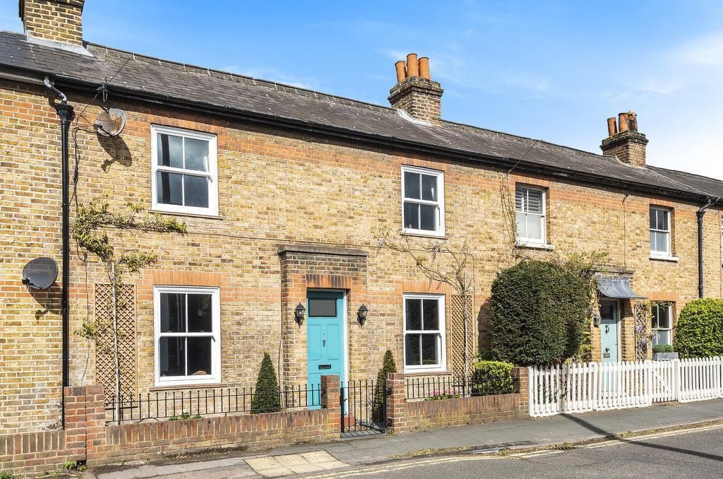 2 bed terraced house for sale in Anyards Road, Cobham KT11 Zoopla