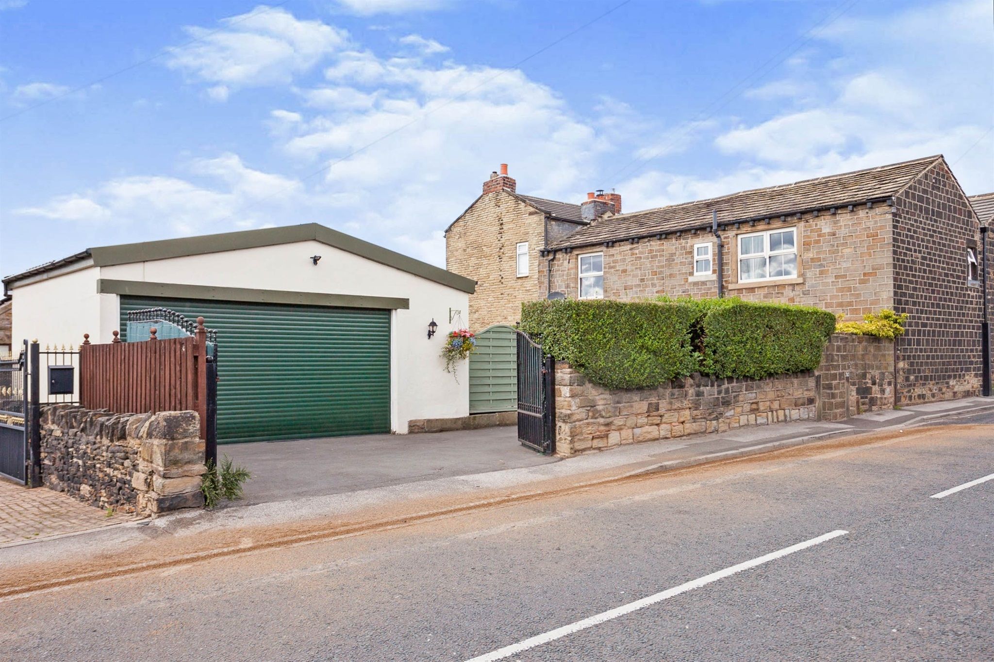 2 bed property for sale in Staincliffe Road, Dewsbury WF13 Zoopla