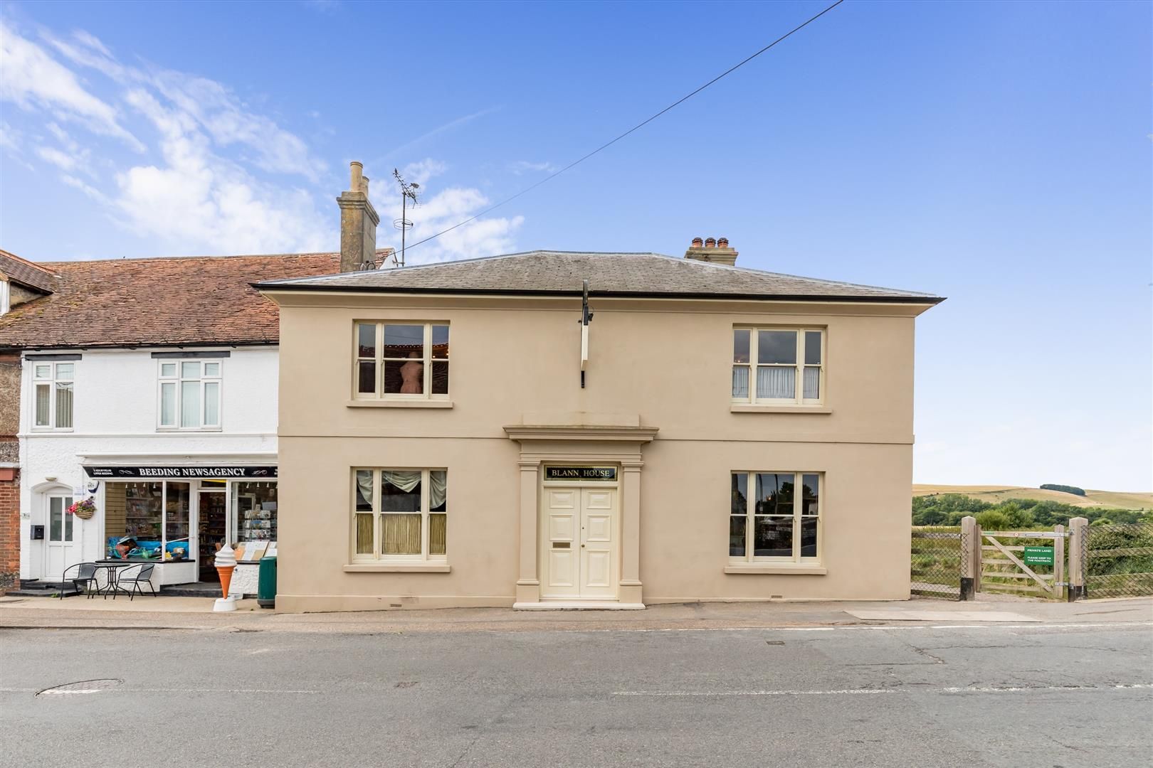 4 bed property for sale in High Street, Upper Beeding, Steyning BN44