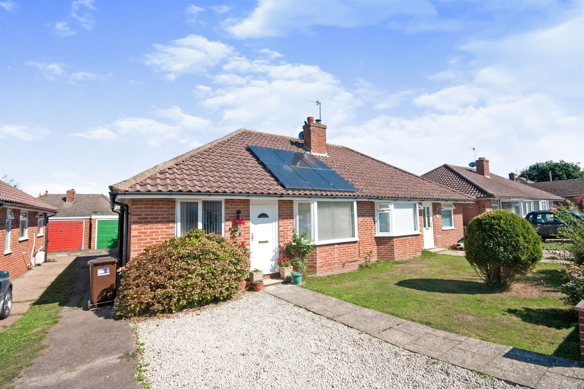 2 bed semidetached bungalow for sale in Sandbanks Way, Hailsham BN27