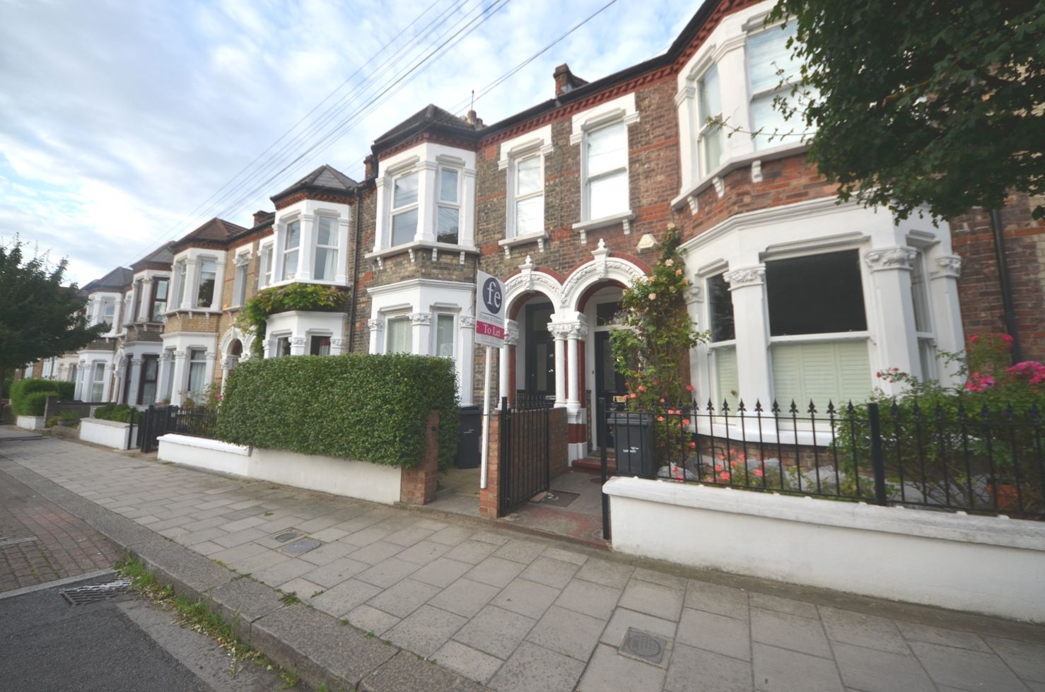 2 bed flat to rent in Holmewood Gardens, Brixton Hill SW2 Zoopla