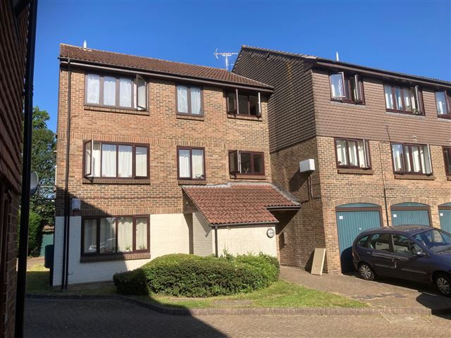 Connaught Gardens, West Green, Crawley RH10  