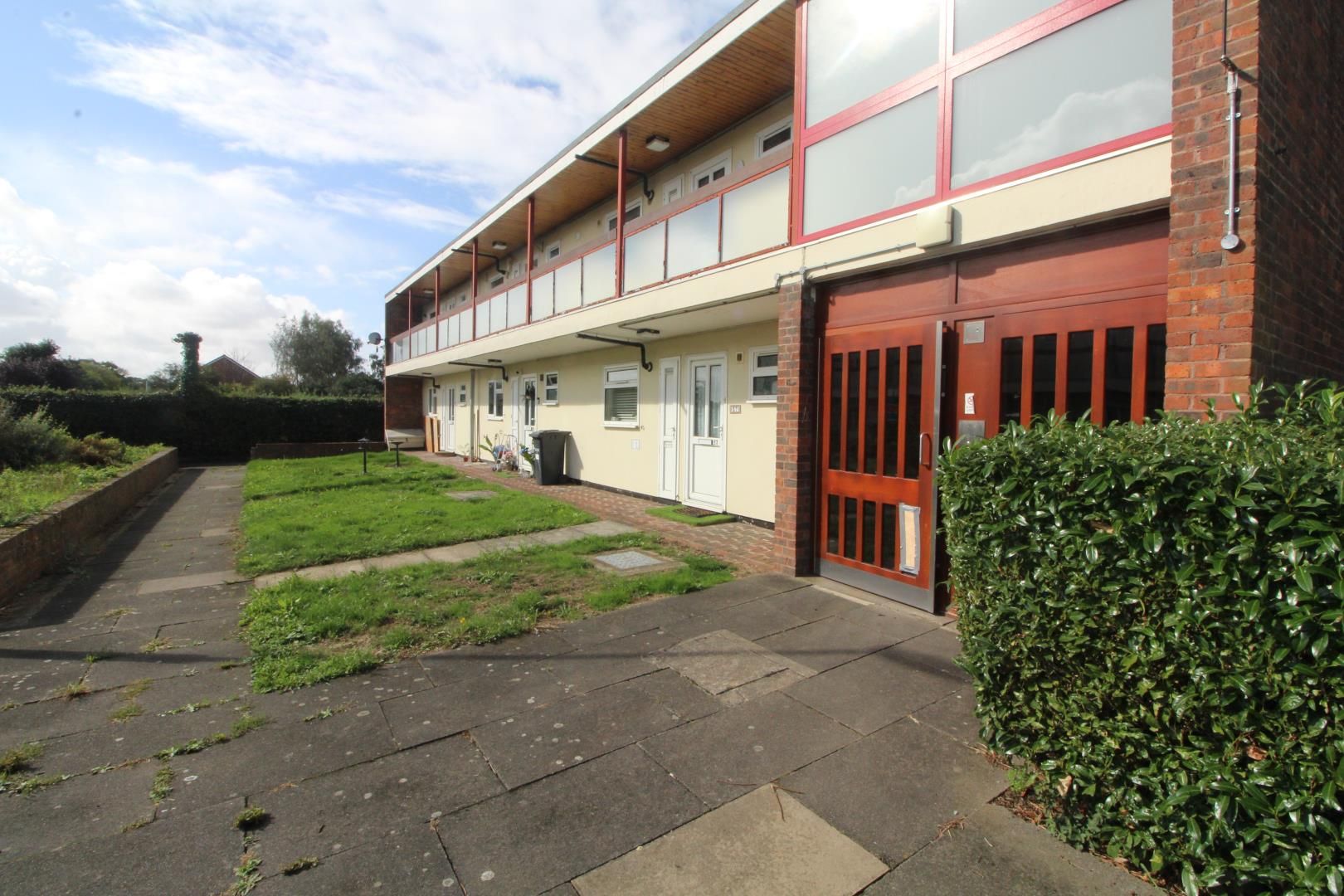 2 bed flat to rent in Wheatcroft, Cheshunt, Waltham Cross EN7 Zoopla